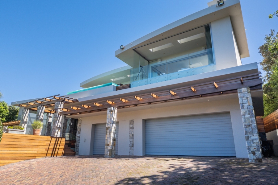 6 Bedroom Property for Sale in Keurbooms River Western Cape